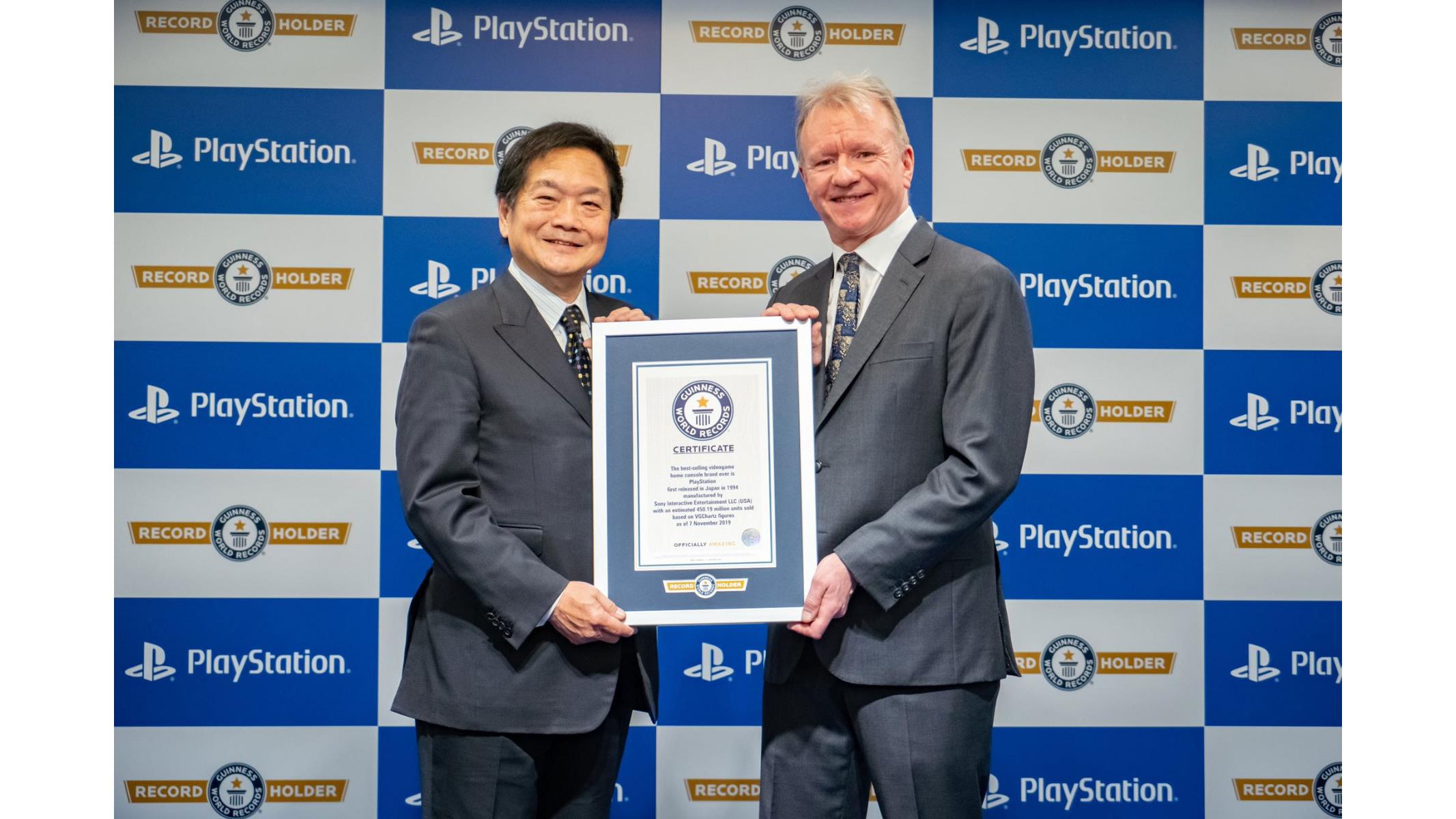 رسميا PlayStation تدخل سجل غينيس لكونها العلامة التجارية الأكثر مبيعًا لجهازها  مع 450 مليون وحدة